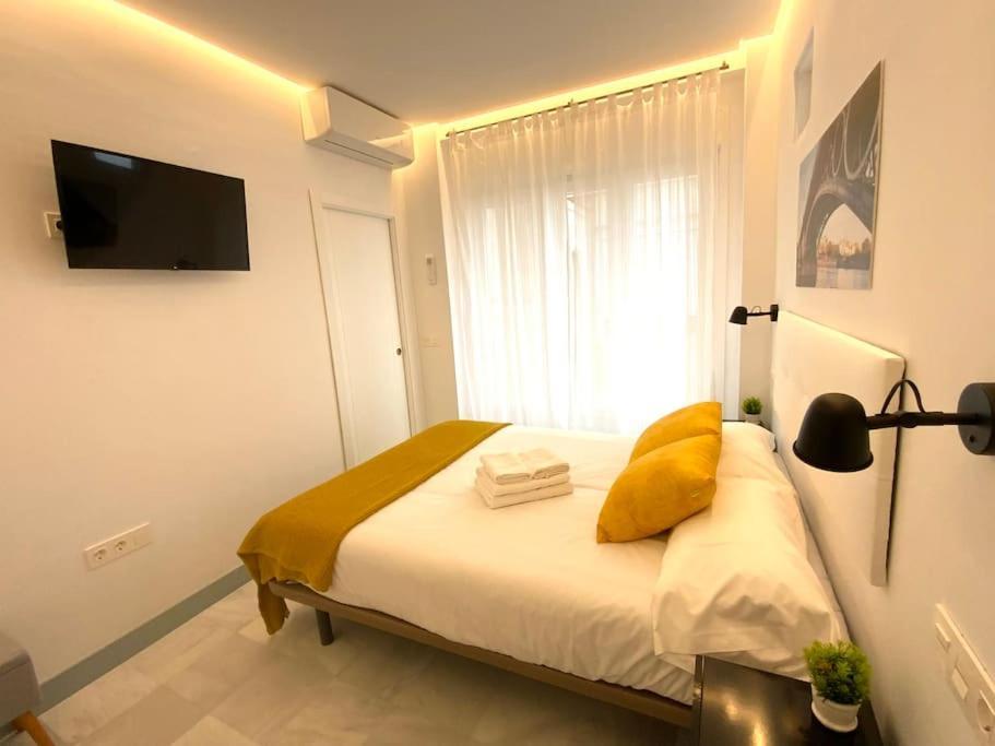 My Home In Triana, Luminoso Y Acogedor Apartamento Seville Exterior photo